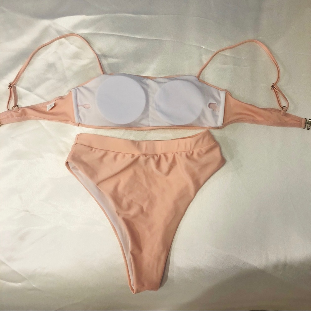 bikini - Picture 3 of 3